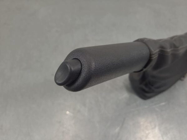 Renault Trafic X82 Handbrake Lever 2015–Present - Image 4