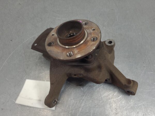 Renault Trafic X82 Left Front Hub Assembly 2015–Present - Image 3