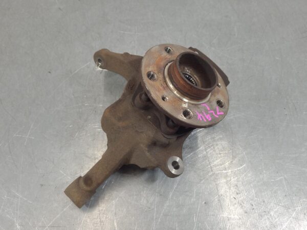 Renault Trafic X82 Left Front Hub Assembly 2015–Present - Image 2