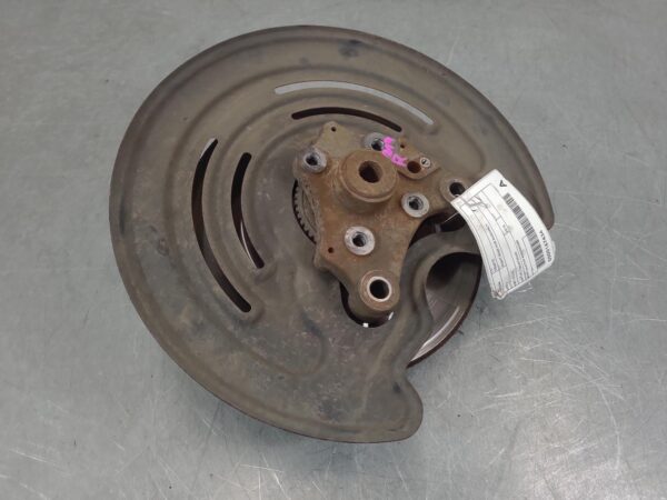 Renault Trafic X82 Right Rear Hub Assembly 2015–Present - Image 4
