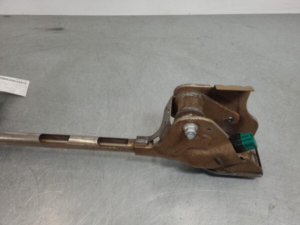 Renault Trafic X82 Brake Pedal Assembly 2015–Present - Image 5