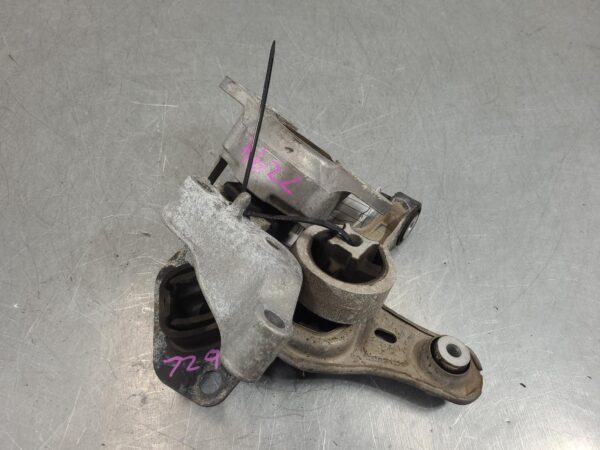 Renault Trafic X82 Mount 2015–Present - Image 3