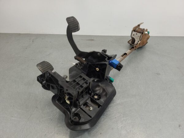 Renault Trafic X82 Brake Pedal Assembly 2015–Present - Image 2