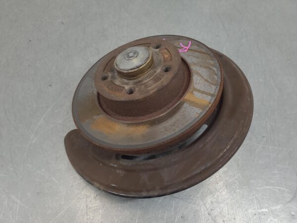Renault Trafic X82 Right Rear Hub Assembly 2015–Present - Image 2