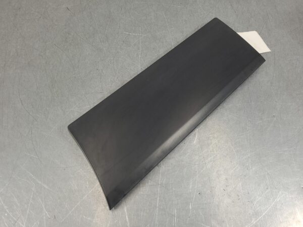 Renault Trafic X82 LH Quarter Panel Mould Long Wheelbase 2015–Present - Image 2