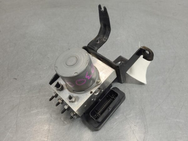 Ford Ranger PX ABS Pump/Modulator P/N Hb3c2c405aa 2011–2022 - Image 3