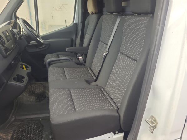 Mercedes Sprinter VS30 2.0L Turbo-Diesel Engine 2022–Present - Image 10
