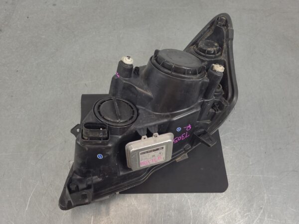 Mercedes Viano 639 Right Headlamp 2011–2014 - Image 5