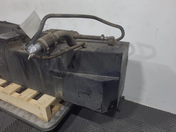 RAM 1500 DS 5.7L Petrol Fuel Tank 98 Litres 1320mm Long 2017–2023 - Image 4