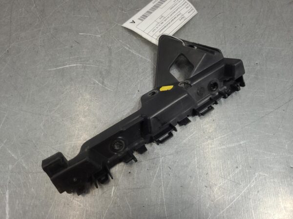 Renault Trafic X82 Front Bar Brkt/Reinforcement 2015–2021