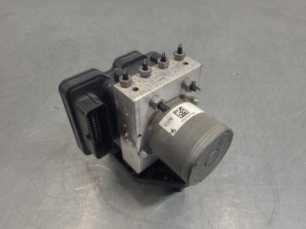 Mercedes Sprinter VS30 ABS Pump/Modulator 2018–Present - Image 2