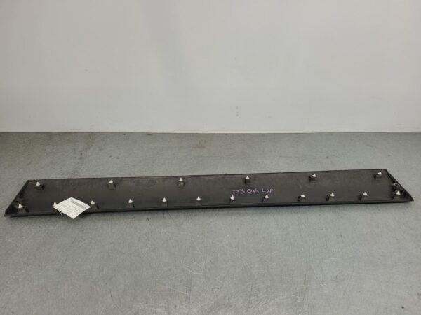 Mercedes Sprinter VS30 Sliding Door Lower Moulding LH Mwb 2018–Present - Image 4