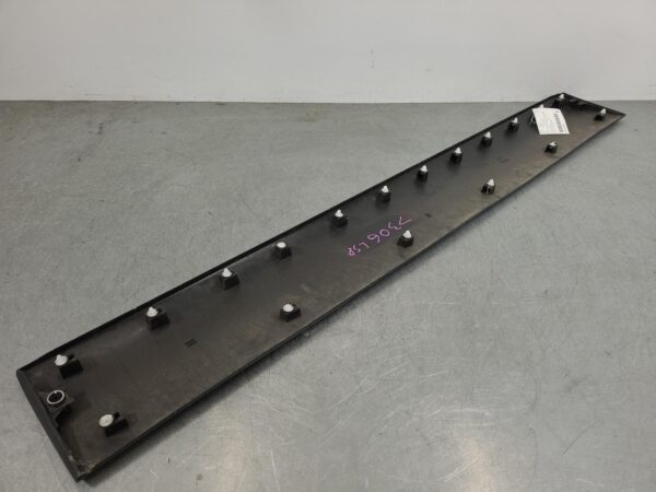 Mercedes Sprinter VS30 Sliding Door Lower Moulding LH Mwb 2018–Present - Image 6