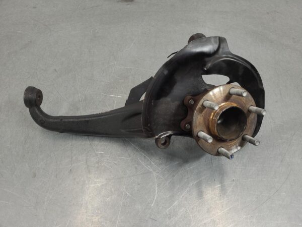 Nissan Navara NP300 Right Front Hub Assembly 2wd 2015–2025