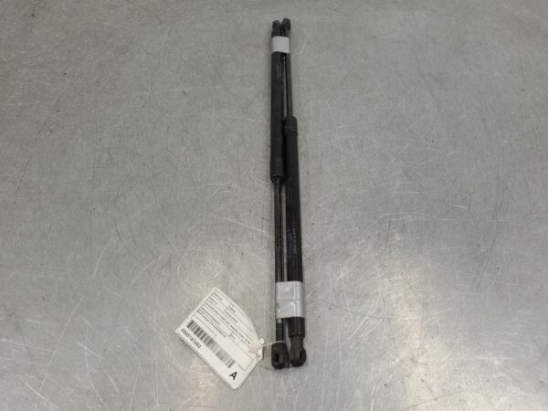 Mercedes Viano 639 Tailgate Strut 2005–2014 - Image 6