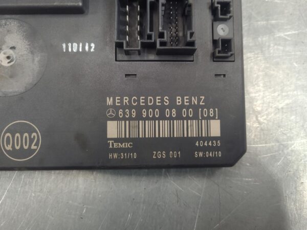 Mercedes Viano 639 Fuse Box Engine Bay 2005–2014 - Image 7