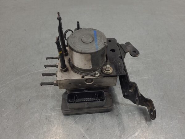 Renault Master X62 ABS Pump/Modulator 2011–Present - Image 3