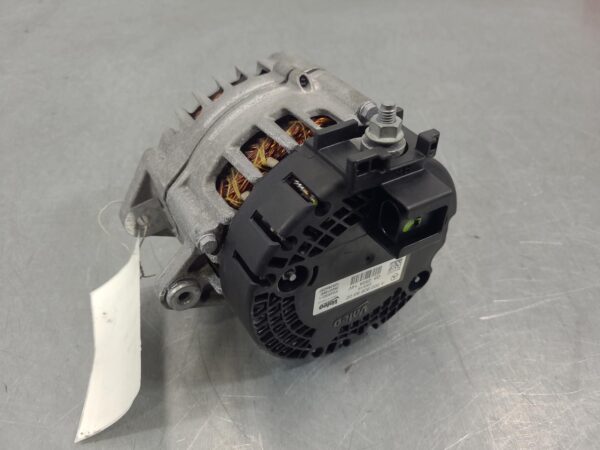 Mercedes Sprinter VS30 2.0L Diesel Alternator 250amp 2022–Present - Image 4
