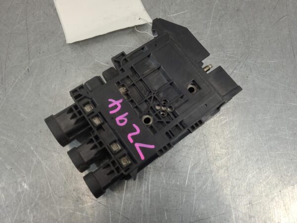 Renault Trafic X82 Fuse Box Engine Bay 2015–Present - Image 4