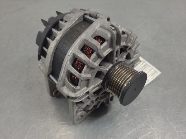 Renault Master 150 2.3L Turbo-Diesel Alternator Valeo X62 2015–Present