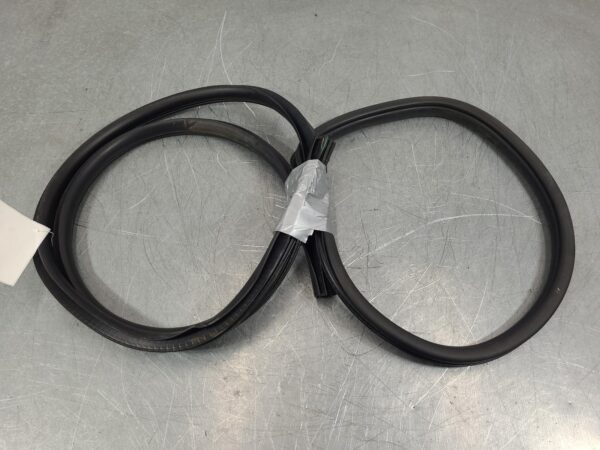 RAM 2500/3500 D2 Body Seal Rubber Dj/D2 2020–Present - Image 4