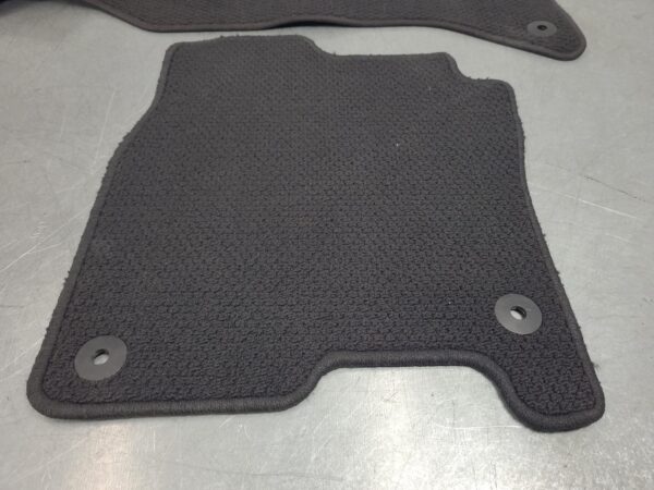 RAM 2500/3500 D2 Floor Mats/Boot Liner Dj/D2 2020–Present - Image 4