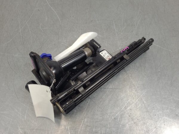 RAM 2500/3500 D2 Jack/Tool Kit Dj/D2 2020–Present - Image 2