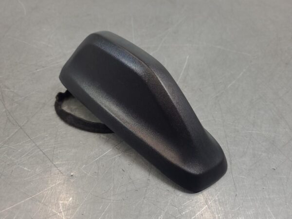 RAM 2500/3500 D2 Antenna Dj/D2 2020–Present