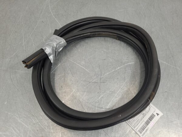 RAM 2500/3500 D2 Body Seal Rubber Dj/D2 2020–Present - Image 7