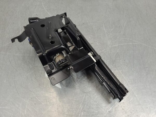 RAM 2500/3500 D2 Jack/Tool Kit Dj/D2 2020–Present - Image 8