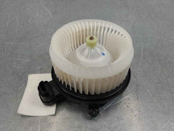 RAM 2500/3500 D2 Heater Fan Motor Dj/D2 2020–Present