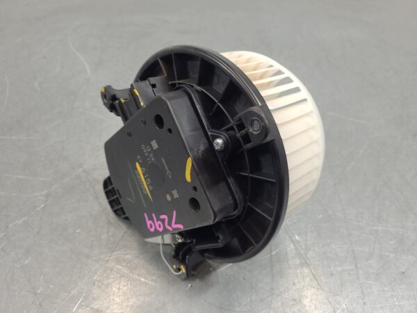 RAM 2500/3500 D2 Heater Fan Motor Dj/D2 2020–Present - Image 4