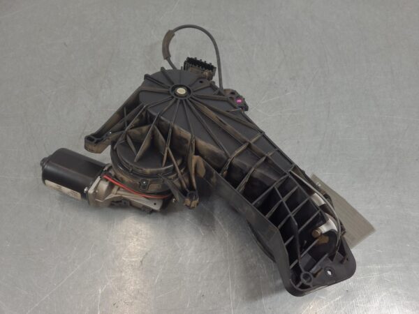 Mercedes Vito 447 RH Rear Lock Mechanism V Class 2015–Present - Image 8