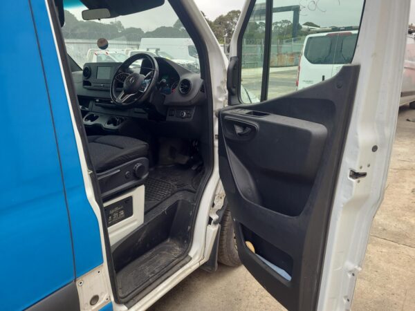 Mercedes Sprinter VS30 ABS Pump/Modulator 2018–Present - Image 11