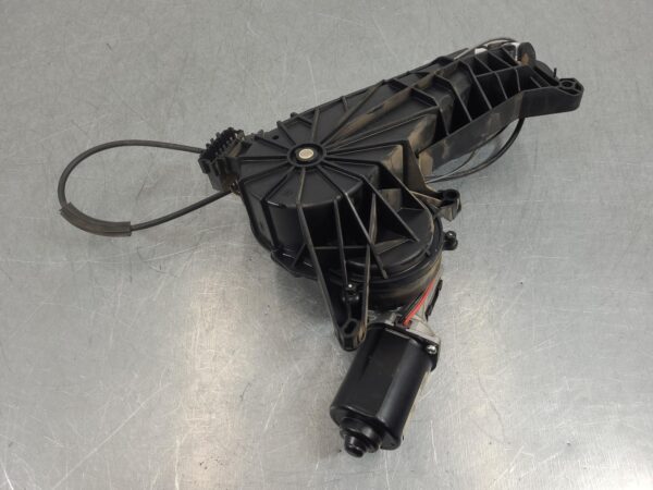 Mercedes Vito 447 RH Rear Lock Mechanism V Class 2015–Present - Image 7