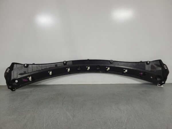 Renault Master X62 Wiper Cowl Panel 2011–2020 - Image 4