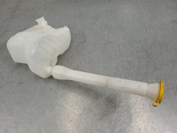 Renault Master X62 Washer Bottle 2011–Present - Image 5