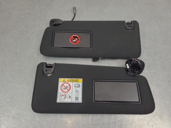 RAM 2500/3500 D2 Sun Visor Dj/D2 2020–Present - Image 4