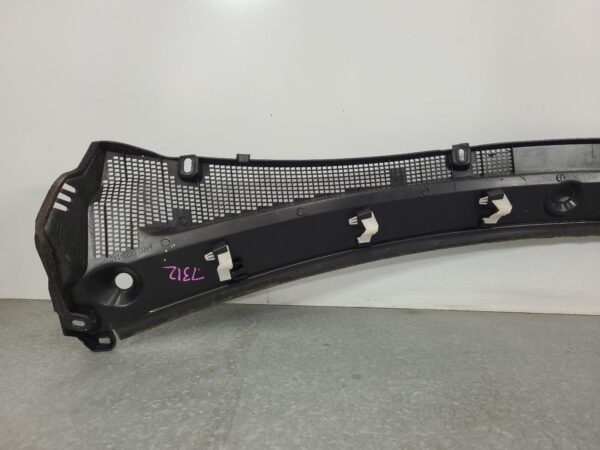 Renault Master X62 Wiper Cowl Panel 2011–2020 - Image 5