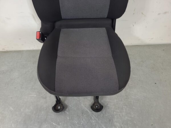 Renault Master X62 LH Front Single Seat Cloth 2011–Present - Image 3