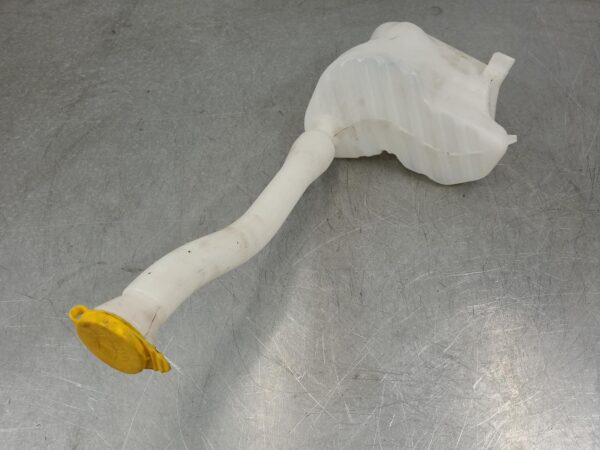 Renault Master X62 Washer Bottle 2011–Present - Image 6