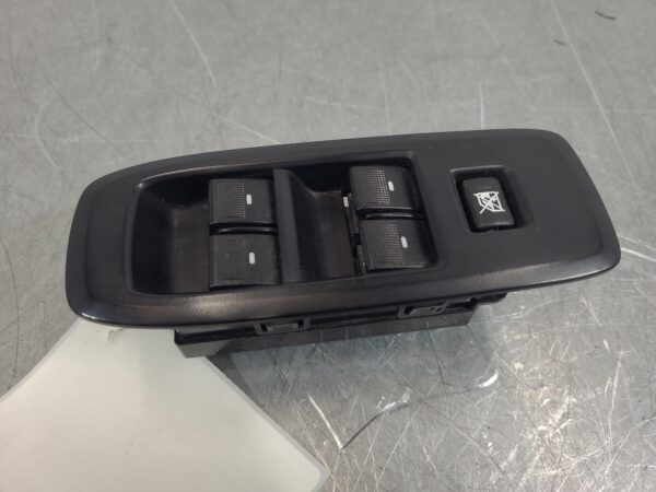 Ford Everest UA RH Front Master Switch 2015–2022