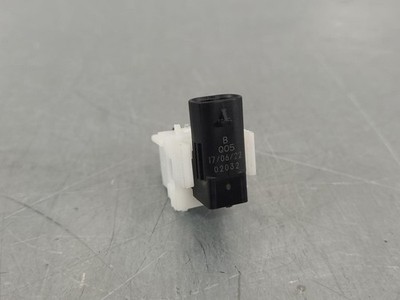 Mercedes Sprinter VS30 Brake Light Switch With Plastic Clip 2018–Present - Image 4