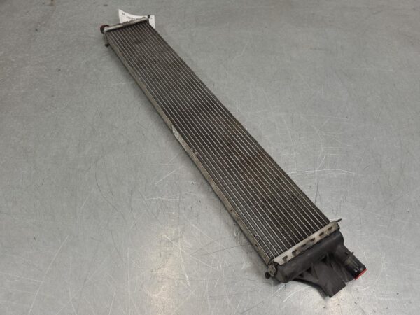 Renault Master X62 Sub Radiator Secondary Radiator Upper 2011–Present - Image 2