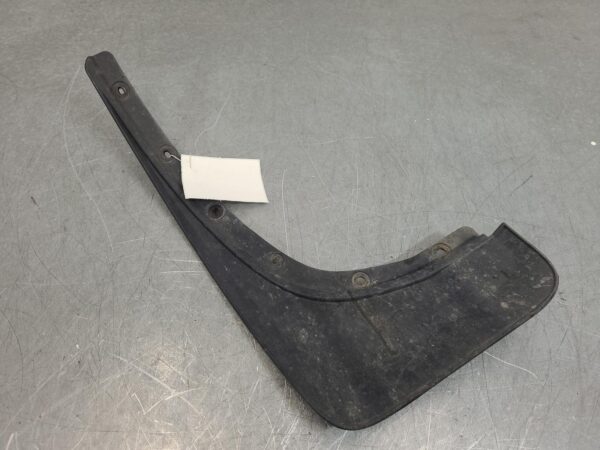 Ford Everest UA Mud Flaps RH Rear 2015–2022 - Image 4