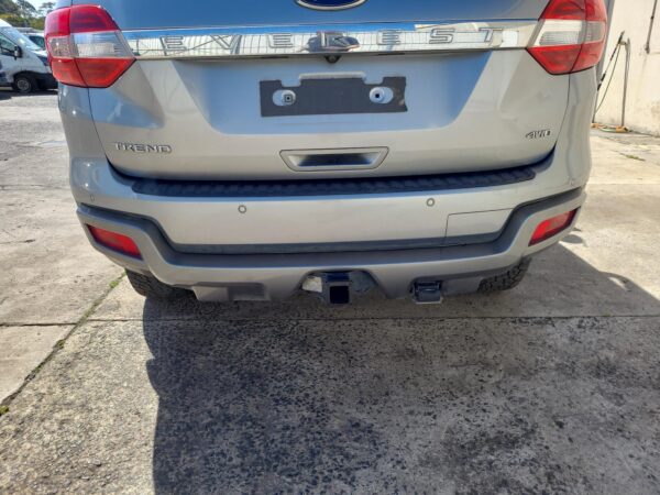 Ford Everest UA Mud Flaps RH Rear 2015–2022 - Image 9