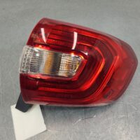 Ford Everest UA Right Taillight In Body 2015–2022