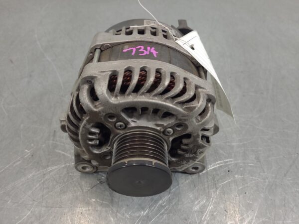 Renault Trafic X82 2.0L Turbo-Diesel Alternator M9r.719 2019–Present - Image 2