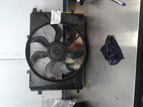 Mercedes Gla Class X156 Fan Non-Amg 2014–2020