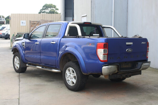 FORD RANGER PX 06/2011-2022 MANUAL FOLD MIRROR SWITCH - Image 4